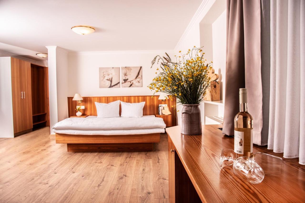 Anetseder Landhotel & Lofts Thyrnau Bagian luar foto