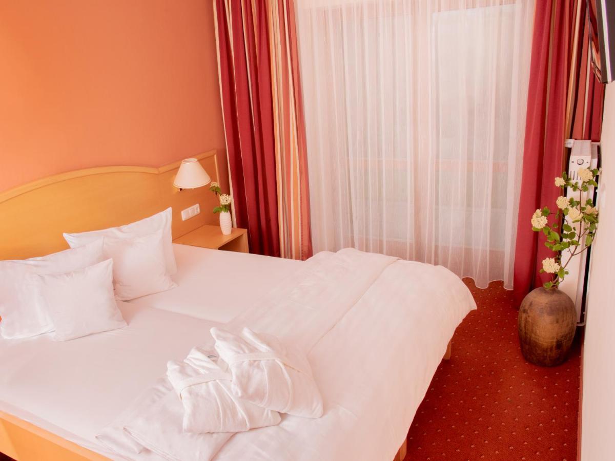 Anetseder Landhotel & Lofts Thyrnau Bagian luar foto